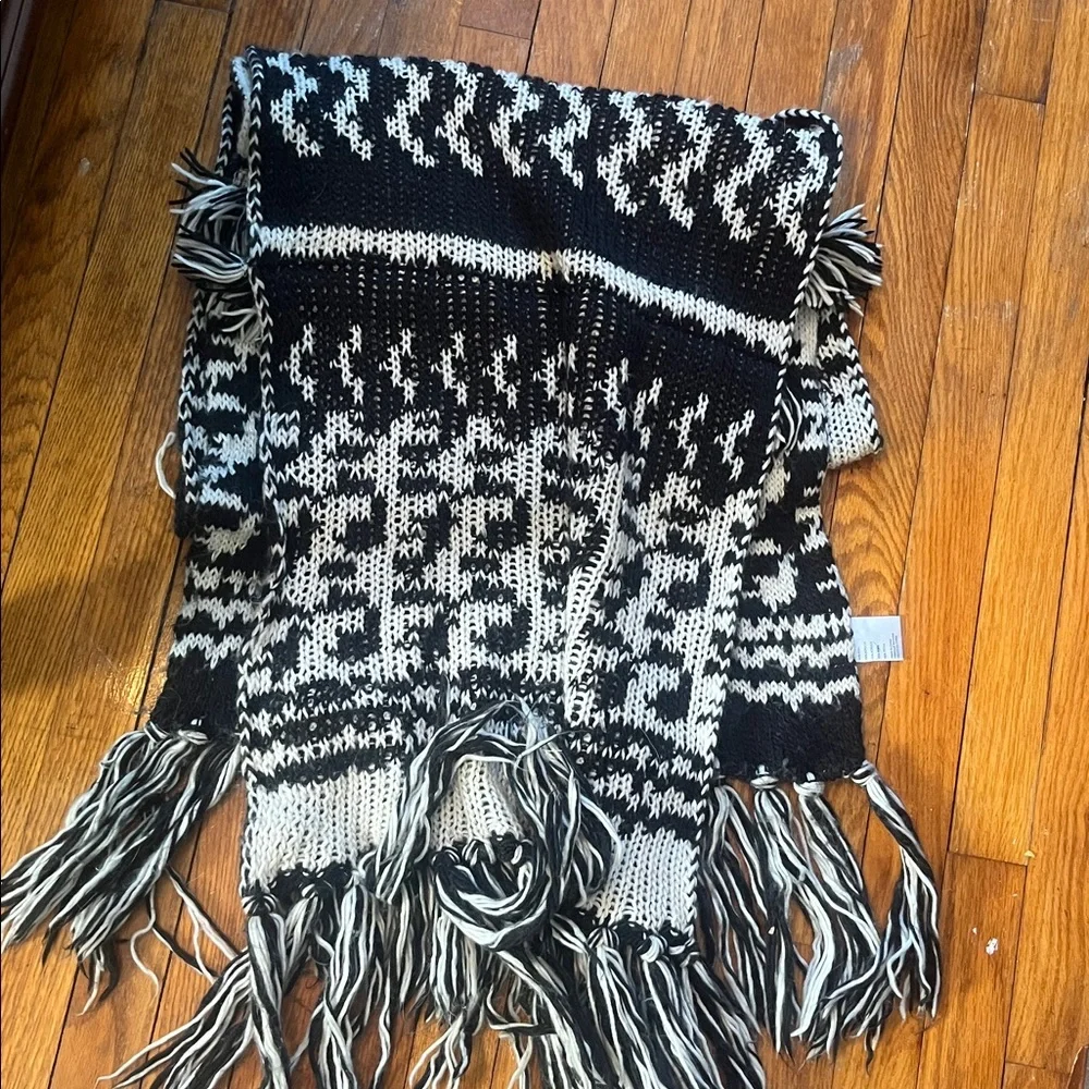 Free people chunky blanket white/black knitted scarf cozy boho oversized